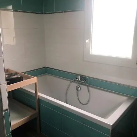 בית נופש Chez Karine *